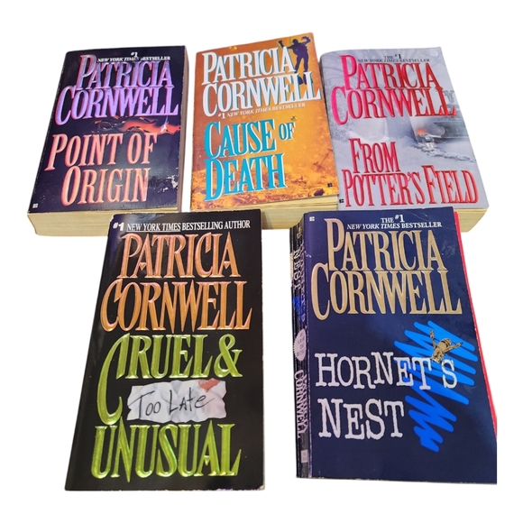 Books - Picture 3 of 4